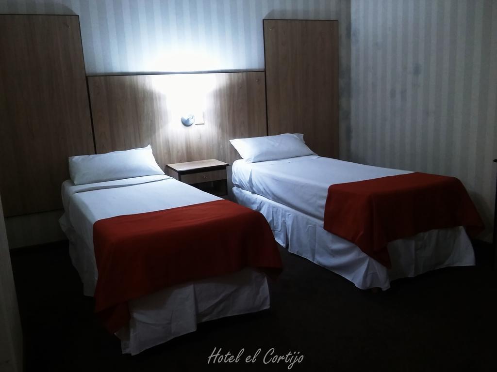 Hotel El Cortijo Neuquén Buitenkant foto